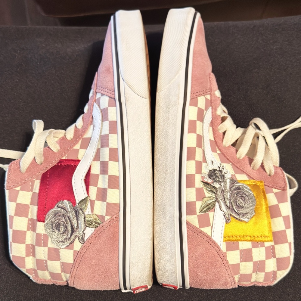 Vans Rose Checkered Women's Sneakers (used- like new)